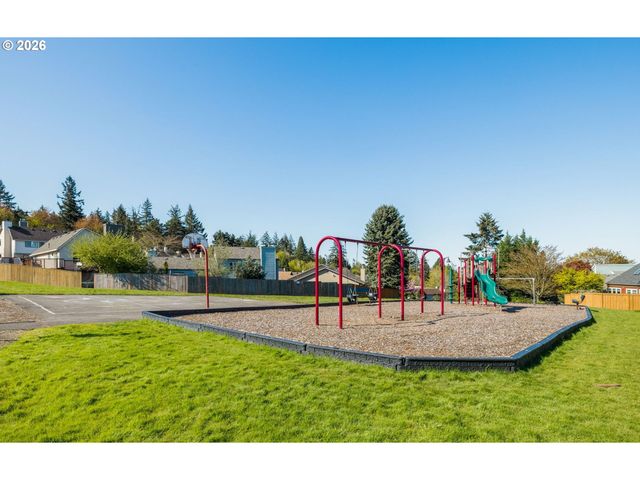 11505 Se FLAVEL St, Portland, OR 97266