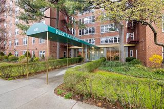 651 Vanderbilt Street # 2P, New York City, NY 11218