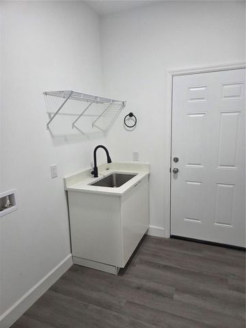 2300 PARROT STREET, North Port, FL 34286