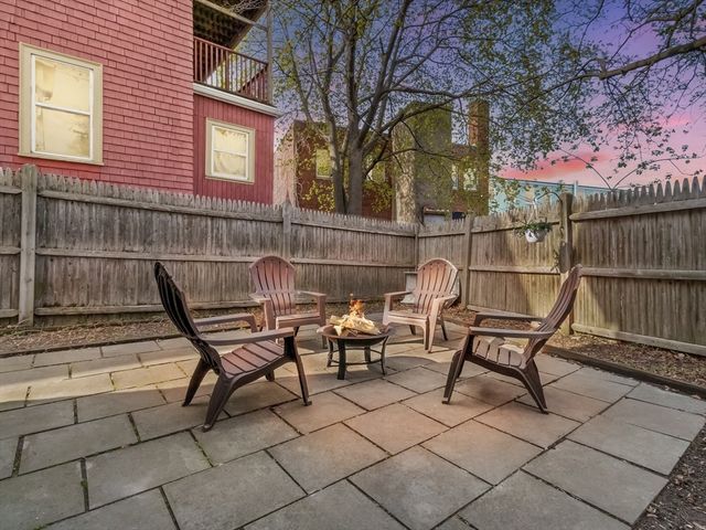 17 Hastings St 4, Boston, MA 02132