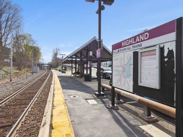 17 Hastings St 4, Boston, MA 02132