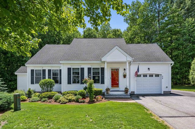 32 Peacock Brook Lane, Amherst, NH 03031