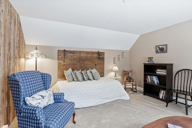 32 Peacock Brook Lane, Amherst, NH 03031