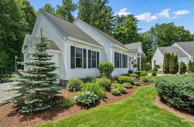 32 Peacock Brook Lane, Amherst, NH 03031