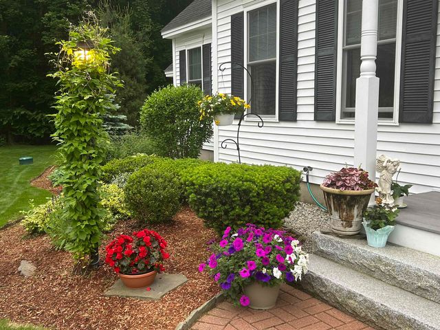 32 Peacock Brook Lane, Amherst, NH 03031