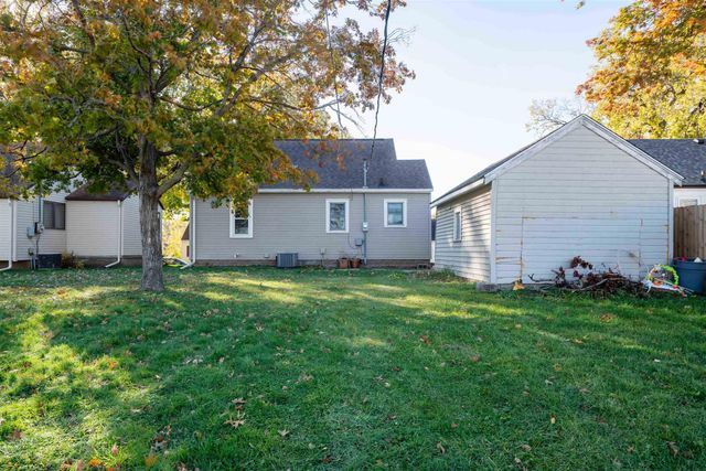 1811 Forest Avenue, Waterloo, IA 50702