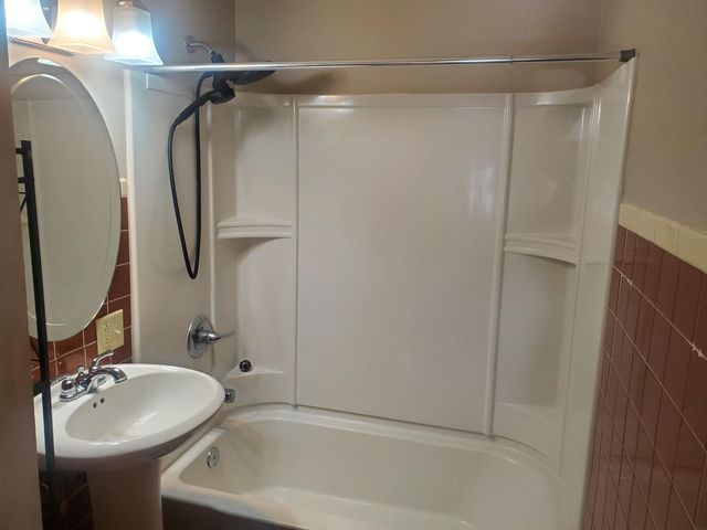 1811 Forest Avenue, Waterloo, IA 50702