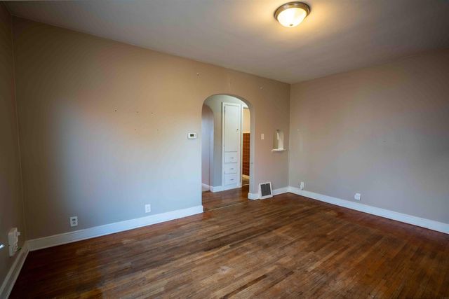 1811 Forest Avenue, Waterloo, IA 50702