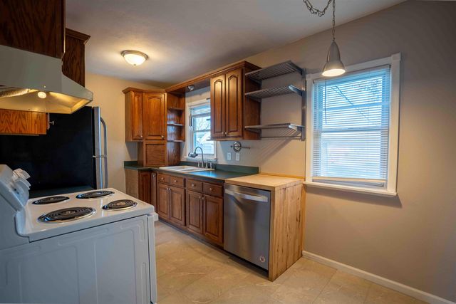 1811 Forest Avenue, Waterloo, IA 50702