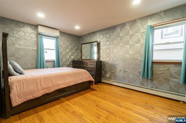 211 Bergen Avenue, Kearny, NJ 07032