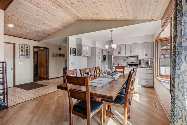 1437 Brookwood Drive, Norton Shores, MI 49441