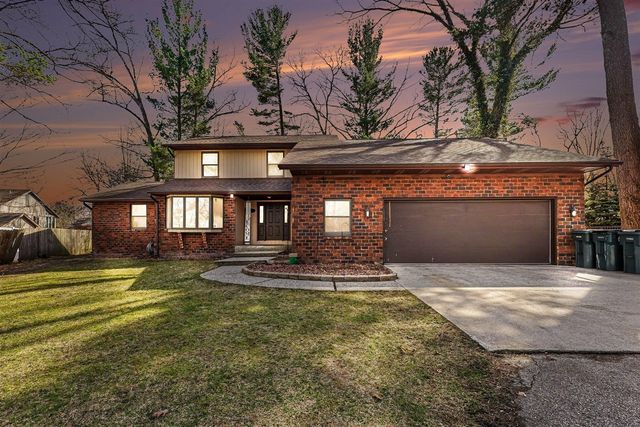 1437 Brookwood Drive, Norton Shores, MI 49441