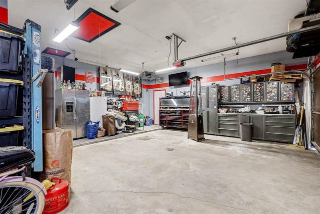 1437 Brookwood Drive, Norton Shores, MI 49441