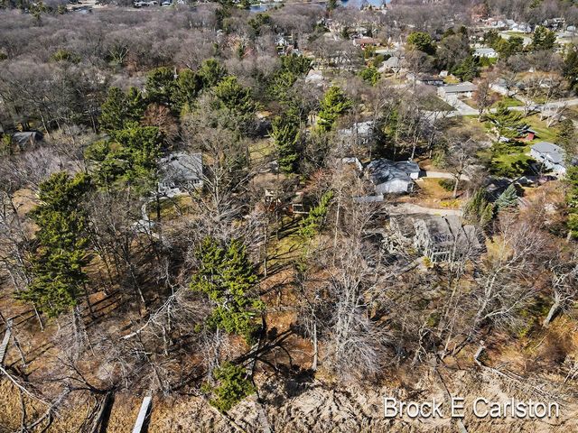 1437 Brookwood Drive, Norton Shores, MI 49441