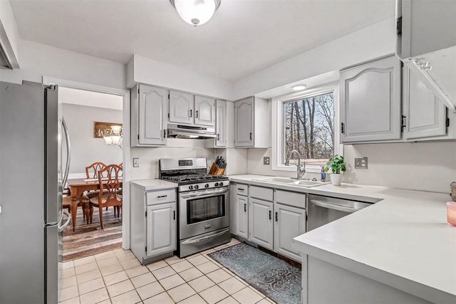 1437 Brookwood Drive, Norton Shores, MI 49441
