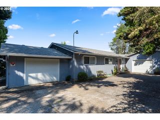 15682 PELICAN BAY Dr, Brookings, OR 97415