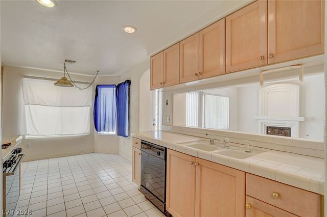 7637 Valley Green Drive 101, Las Vegas, NV 89149