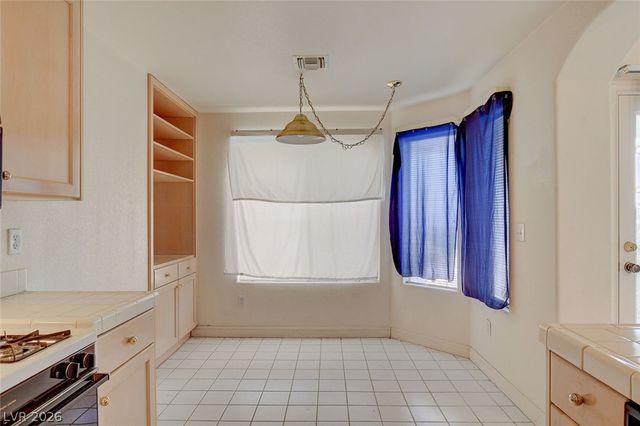 7637 Valley Green Drive 101, Las Vegas, NV 89149