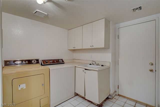 7637 Valley Green Drive 101, Las Vegas, NV 89149