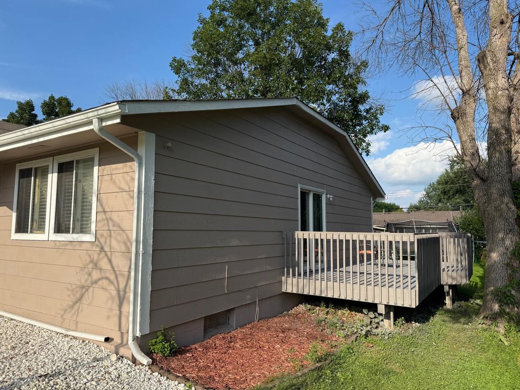 8208 Halifax Court N, Brooklyn Park, MN 55443 — photo 5