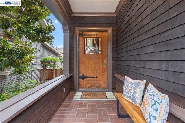 1612 San Antonio Ave, Alameda, CA 94501