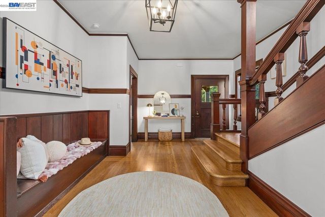 1612 San Antonio Ave, Alameda, CA 94501
