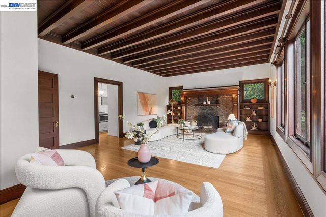 1612 San Antonio Ave, Alameda, CA 94501