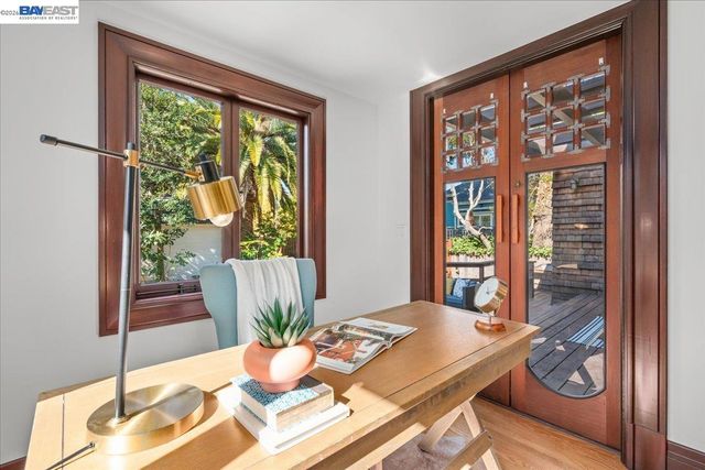 1612 San Antonio Ave, Alameda, CA 94501