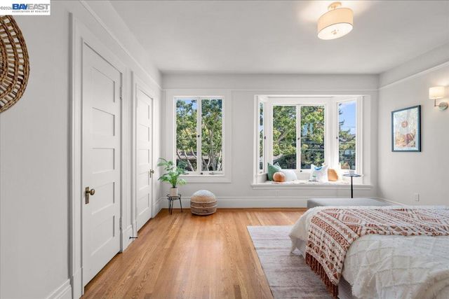 1612 San Antonio Ave, Alameda, CA 94501