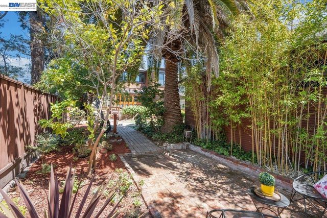 1612 San Antonio Ave, Alameda, CA 94501