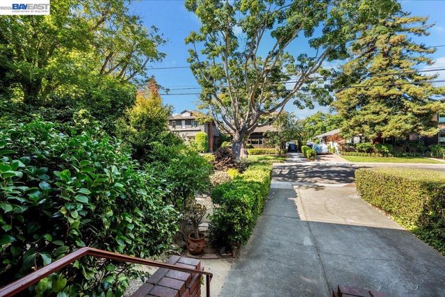 1612 San Antonio Ave, Alameda, CA 94501