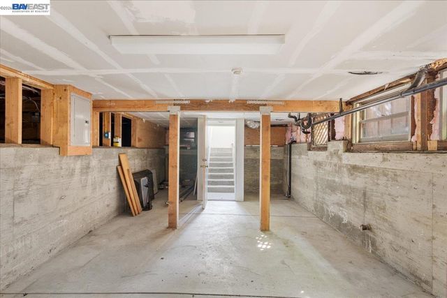 1612 San Antonio Ave, Alameda, CA 94501