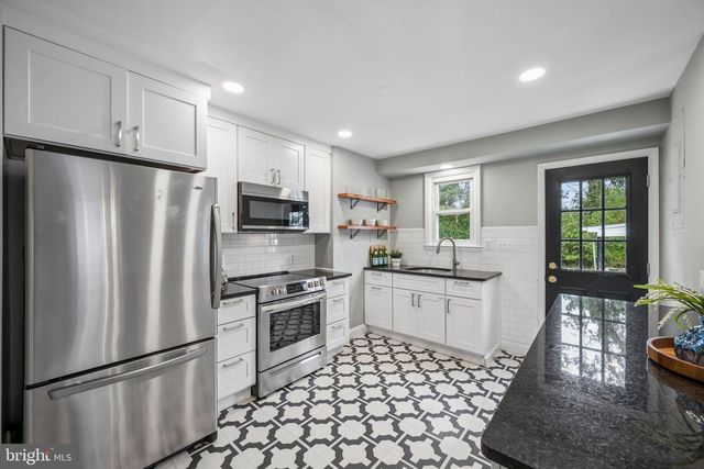 2116 ARLONNE DR, Catonsville, MD 21228
