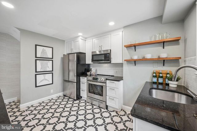2116 ARLONNE DR, Catonsville, MD 21228