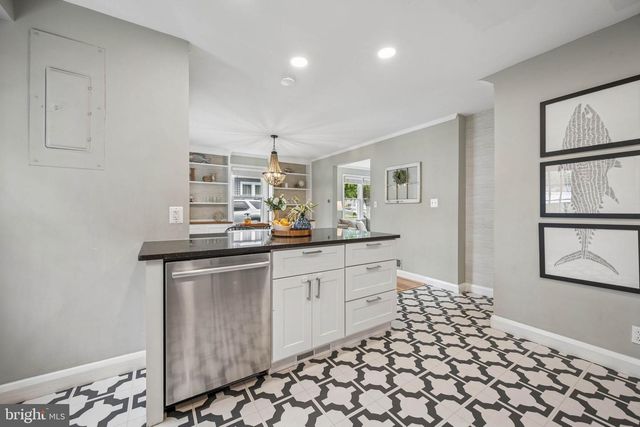 2116 ARLONNE DR, Catonsville, MD 21228