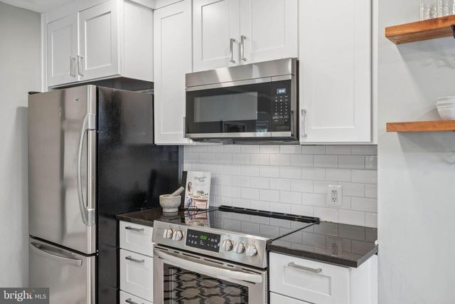 2116 ARLONNE DR, Catonsville, MD 21228