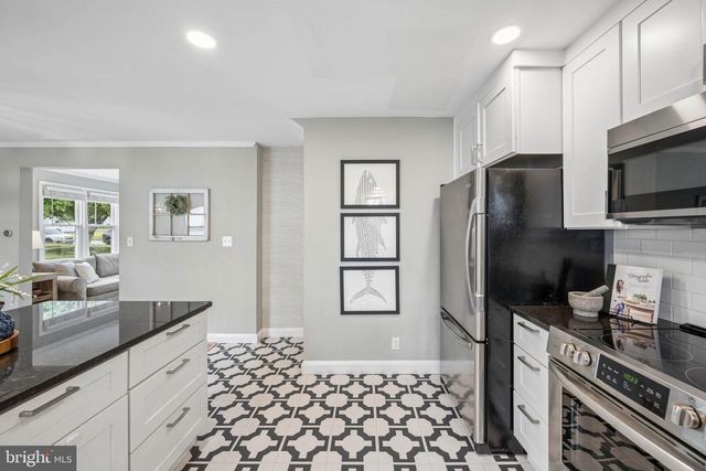2116 ARLONNE DR, Catonsville, MD 21228