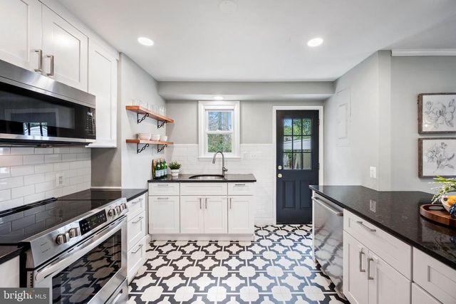 2116 ARLONNE DR, Catonsville, MD 21228