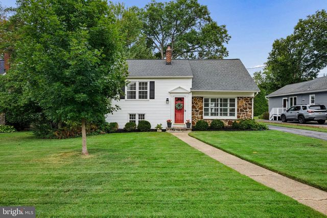 2116 ARLONNE DR, Catonsville, MD 21228