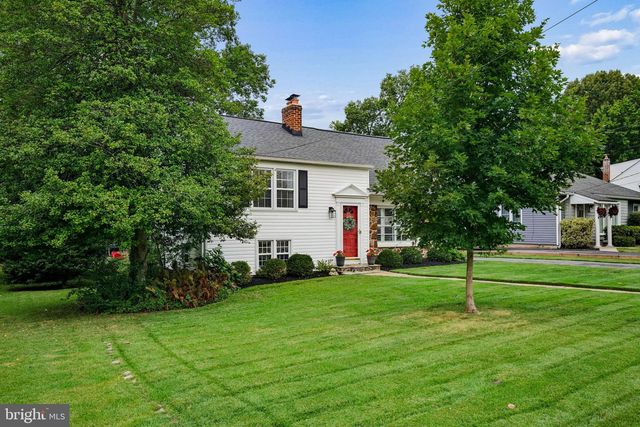 2116 ARLONNE DR, Catonsville, MD 21228