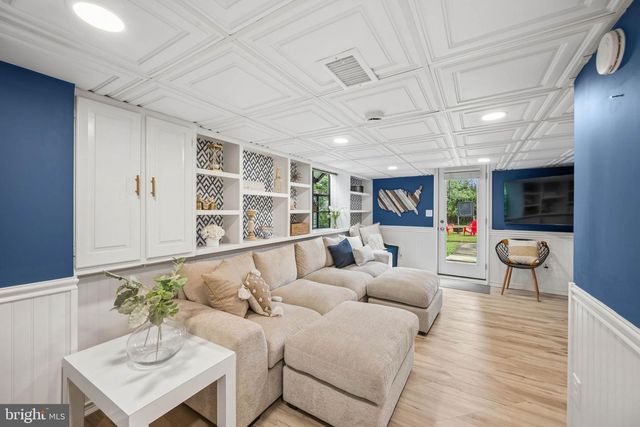 2116 ARLONNE DR, Catonsville, MD 21228
