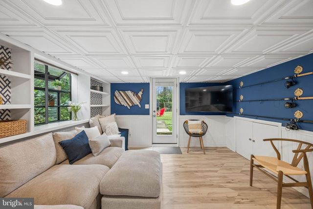 2116 ARLONNE DR, Catonsville, MD 21228