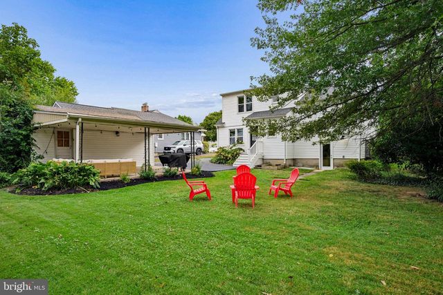 2116 ARLONNE DR, Catonsville, MD 21228