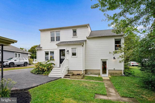 2116 ARLONNE DR, Catonsville, MD 21228