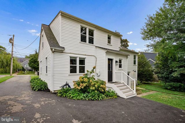 2116 ARLONNE DR, Catonsville, MD 21228