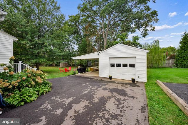 2116 ARLONNE DR, Catonsville, MD 21228