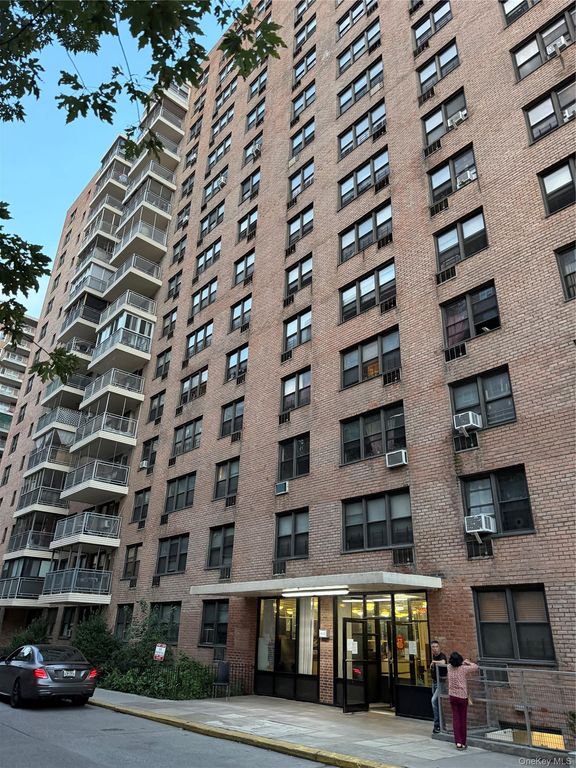 42-55 Colden Street 6S, Flushing, NY 11355 — exterior