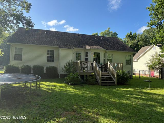 134 Leonard Drive, New Bern, NC 28560