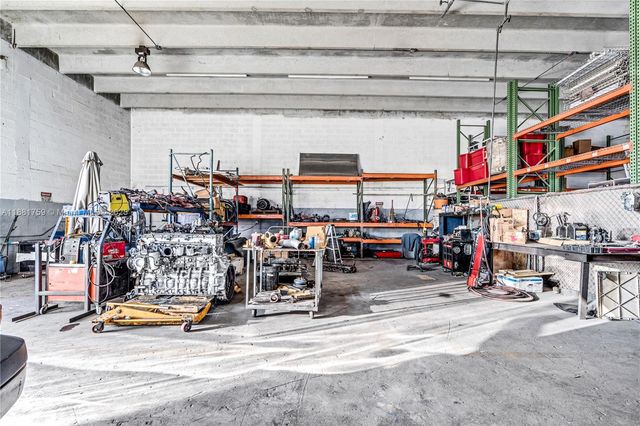 Established Truck Repair Mechanic Shop, Homestead, FL 33030