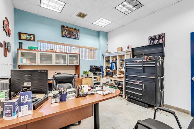 Established Truck Repair Mechanic Shop, Homestead, FL 33030